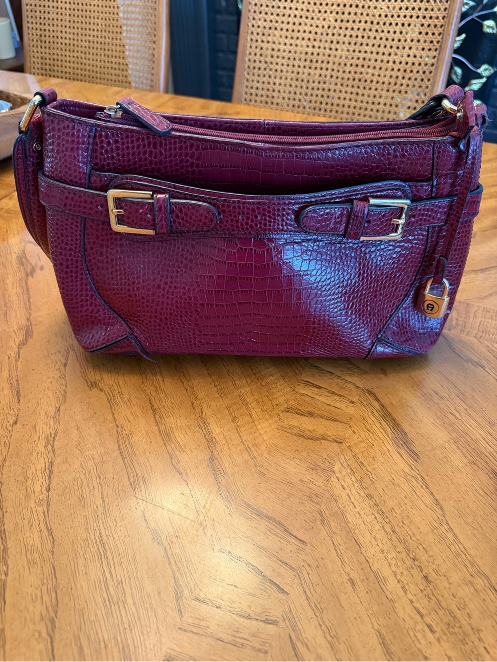 Vintage Etienne Aigner Burgundy Embossed Leather Shoulder Bag